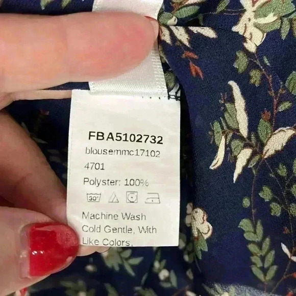 No Brand Womens Top Navy L Smocked Neckline Floral Print Button Closure Classy - Picture 7 of 11